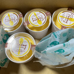 ジャルダン洋菓子店 - 料理写真:プリンを購入は4個