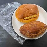 小松パン店 - 辛口カレーパン、ホワイトフィッシュ