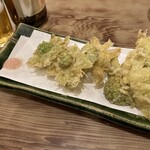 さか本 そば店 - ふきのとう天。苦い。春の味。