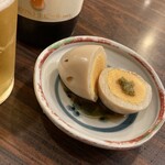 さか本 そば店 - 煮玉子。22.05