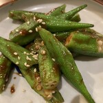 さか本 そば店 - オクラの味噌炒め。22.04