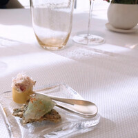 ベージュ アラン・デュカス 東京 - 