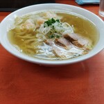 日陰 - 海老ワンタンメン 950円 ♪