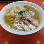 日陰 - 海老ワンタンメン 950円 ♪