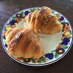 Boulangerie Patisserie NOLAN - 『琥珀クロワッサン【226円】』 『アプリコットクロワッサン【270円】』