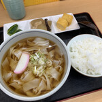 おかだうどん - きしめん定食　¥600(税込)