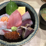 Sushi To Nihonshu Yotteki - 海鮮丼