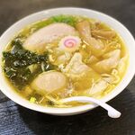 進ちゃん - 佐野ワンタン麺　990円