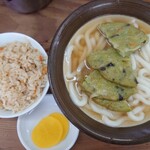 牧のうどん - かしわめし、緑のてんぷらうどん。