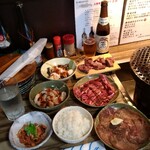 Sumibiyakiniku Marusei - 塩タン・ホルモン・上ミノ・上ハラミ・ホホ肉・ライス(小)・キムチ の単品頼み　　