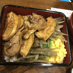 玉屋旅館 - しゃも弁当