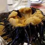 出羽鮨 - バフンウニ。