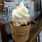 フレッシュコーヒー 丸珈商店 - 甘すぎない昔ながらのクリームとアイスコーヒーが合う〜♡