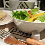 ディーバイエム - 