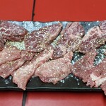 炭火焼肉 てんぐ - 上タン、ハラミ