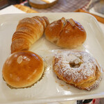 ラ ブリオッシュ - ☆４種類のパンを購入(*^。^*)☆
