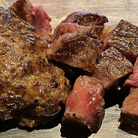 くずし鉄板 あばぐら 神田店 - ハンバーグ100g黒毛和牛ステーキ50g