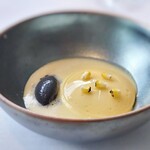 FARO - とうもろこしのムース 黒胡椒のアクセント