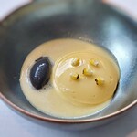 FARO - とうもろこしはムースとスープの2種仕立て。