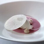 FARO - 鮮やかな桃色は桃の自然な色を抽出して作られています。