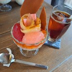 トロン - 8月は友人とも行ったので2回訪問