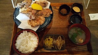 Himeko Kyouajinotabi - せんざんぎ定食・小（5個￥700）。小、だけどめちゃボリューミー。