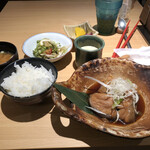 MESHIYA tamariba101 - 煮魚定食　850円