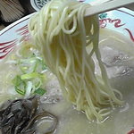 ラーメン・餃子 大勝 - 極細麺ストレート！スープの引きが違うｗｗ