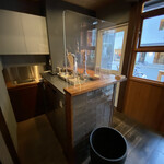 オレンジ - こちらはビールスタンドのスペース