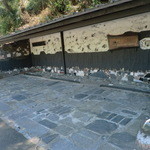 竹やぶ - 駐車場も凝っている