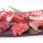 <Recommended> Assortment of 6 types of horse Yakiniku (Grilled meat)
