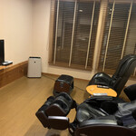 九兵衛旅館 - マッサージチェアまで