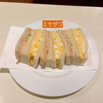 ミックス三文治（ツナとタマゴの共演）