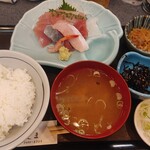 魚料理 のじま - (2022/8 訪問)刺身定食　1100円。刺身もお米もお味噌汁も美味しい。