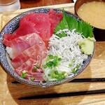 魚豊 - 市場海鮮丼