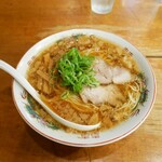 渡なべ - 料理写真:焼きアゴ中華そば900円