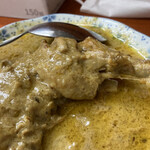 アジアカレーハウス - チキンも美味いがこのソースでビリヤニを食べるのが。