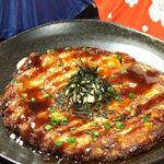 菓酒房 じらふ - 特製もち入りじらふ焼き！お好み焼き風です♪