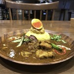 大名カレー 中村屋 - ◆チキンカレー・パクチあり、ご飯（小）をチョイス。(1,200円）。次のページにトッピングも用意されています。 辛さも選べるのですが辛さが解らないので、取りあえず中辛で。