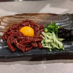 牛串・焼肉・ホルモン 麻布十番 10 - 国産牛のハツユッケ