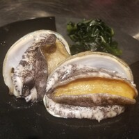 新宿 鉄板焼き YOKOTA - 活けアワビ