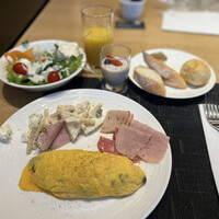 フォルク キッチン オールデイダイニング  - 