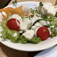 フォルク キッチン オールデイダイニング  - サラダ