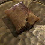 Alternative - ピリ辛春巻き。ちょうどこのタイミングで1997年のシャンパンを飲んだらそのペアリングで昇天しそうになった。最高