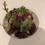 Alternative - タコと白いんげん豆のサラダ。結構食べ応えあって良きでした