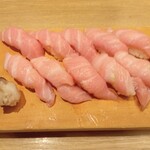 寿司 築地日本海 - とり貝　大トロ