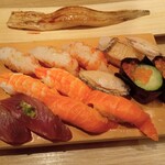 寿司 築地日本海 - 一本穴子　赤エビ　あわび　海老　いくら　カツオ　トロサーモン