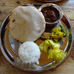 （'13/04）ナマステランチHOLIDAY　SPECIAL(1100円)キーマディルパサンド、ボークビンダル、チーズクルチャ+100円