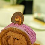 dono - 紫イモのロールケーキ