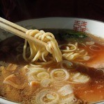 キャロリヤ - 「ラーメン」は野菜系っぽいスープが好みでした。